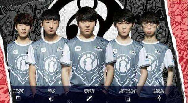 亚细安足球锦标赛半决赛首回合 雄狮队0比2不敌越南队.