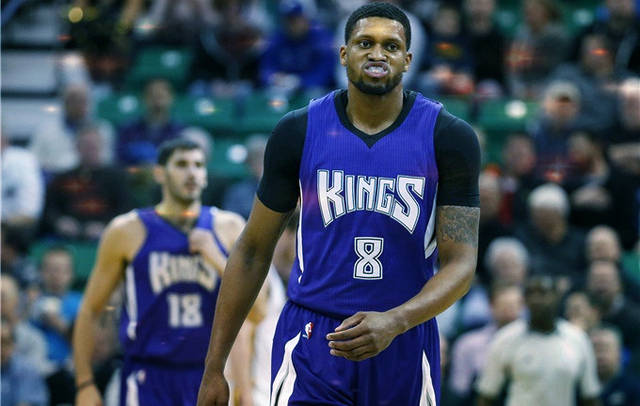 手完成三分 手完成三分